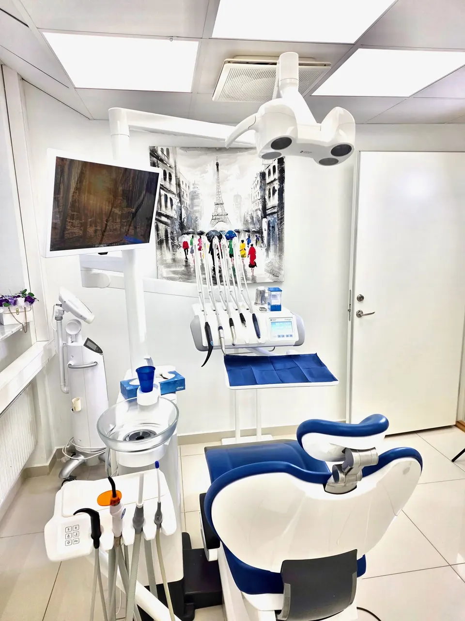 Emergency dental treatment room at Bel Sorriso Tandklinik in Helsingborg