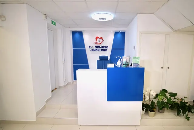 منطقة الاستقبال في Bel Sorriso Tandklinik في Helsingborg — جودة في كل تفصيل
